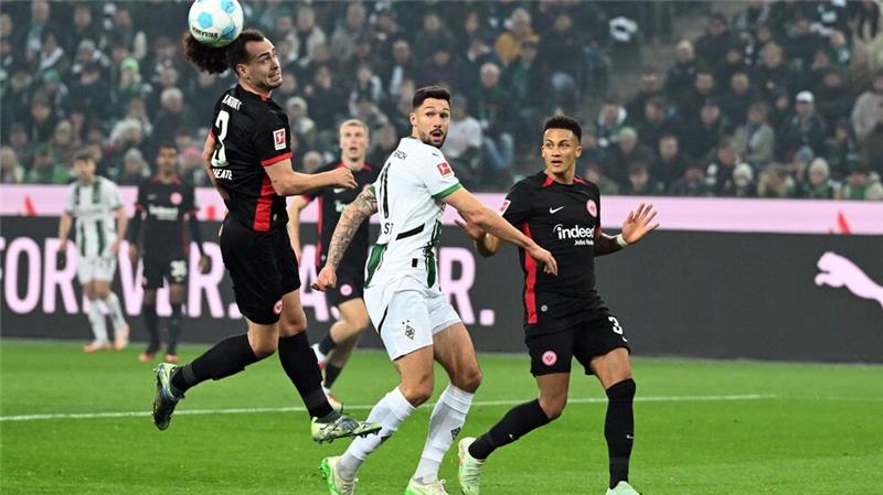 Tim Kleindienst erzielt die Gladbacher Führung gegen Frankfurt