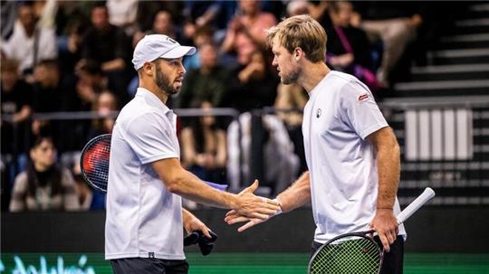 Tim Pütz (l) und Kevin Krawietz dürfen sich über den Einzug in das erste gemeinsame Grand-Slam-Finale freuen.