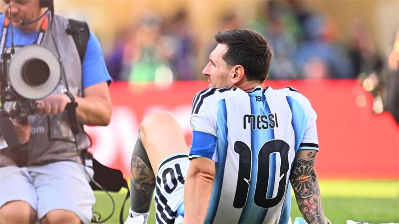 Messis bittere Tränen: Das Ende scheint nahe Titeltraum geplatzt: Messi nach dem Abpfiff in East Rutherford.