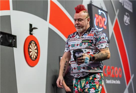 Titelverteidiger Peter Wright ist bei der Darts-WM bereits ausgeschieden.