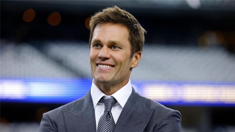 Brady-Einstieg bei NFL-Team genehmigt Tom Brady ist in der NFL nicht mehr nur Ex-Quarterback und TV-Experte, sondern nun auch Team-Besitzer.