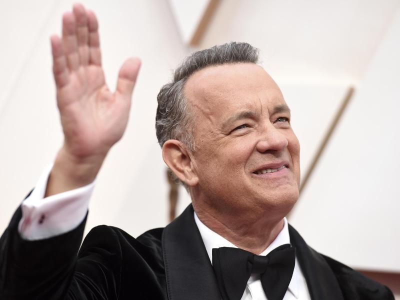 Tom Hanks spielt den durchtriebenen Elvis-Manager Colonel Tom Parker. Foto: Jordan Strauss/Invision/AP/dpa