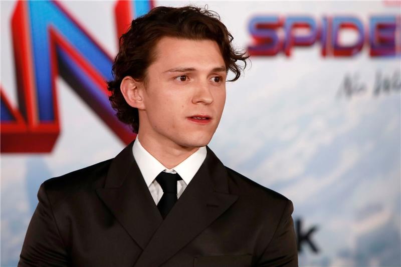 Tom Holland braucht eine Auszeit Tom Holland haben die Dreharbeiten zu «The Crowded Room» ziemlich mitgenommen.