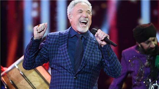 Tom Jones bei einem Konzert in London. (Archivbild)
