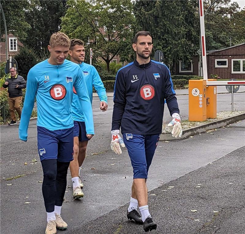 Torhüter Marius Gersbeck ist zurück im Mannschaftstraining von Hertha BSC.