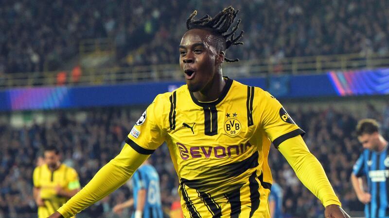 Erst „zäh“, dann mit Gittens: BVB feiert 3:0 in Brügge Torschütze Jamie Gittens feiert sein zweites Tor innerhalb weniger Minuten.