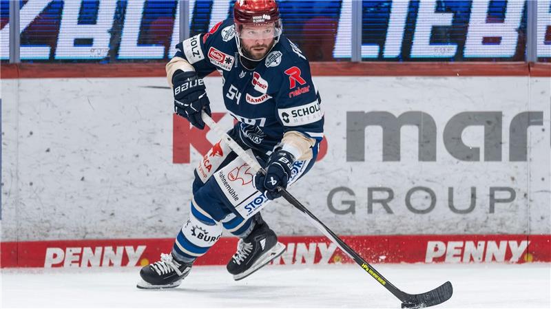 Torschütze zum 1:0: Schwenningens Benjamin Marshall