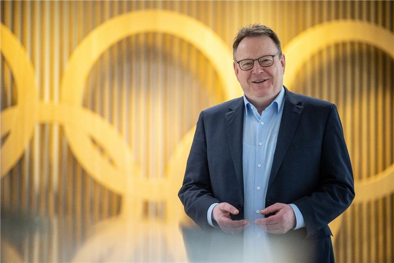 DOSB: Einheit im Weltsport ist gefährdet Torsten Burmester, Vorstandschef des Deutschen Olympischen Sportbunds. Der Spitzenfunktionär erwartet im Zuge der Debatte um Russland einen politischen Klimawandel.
