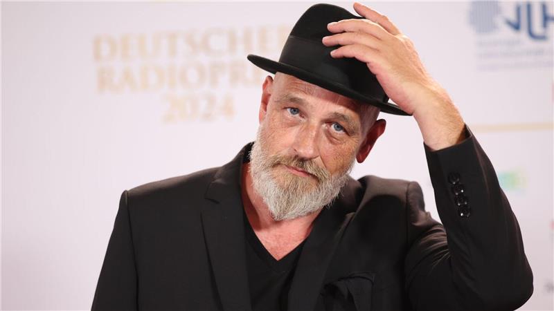 Torsten Sträter nennt Grund für abesagte Auftritte: Er hat eine Tumorerkrankung. (Archivbild)