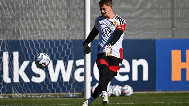 Geheimratsecken, Schweineohren und Klopps Griechen-Warnung Torwart Alexander Nübel steht vor seinem vierten Länderspieleinsatz.