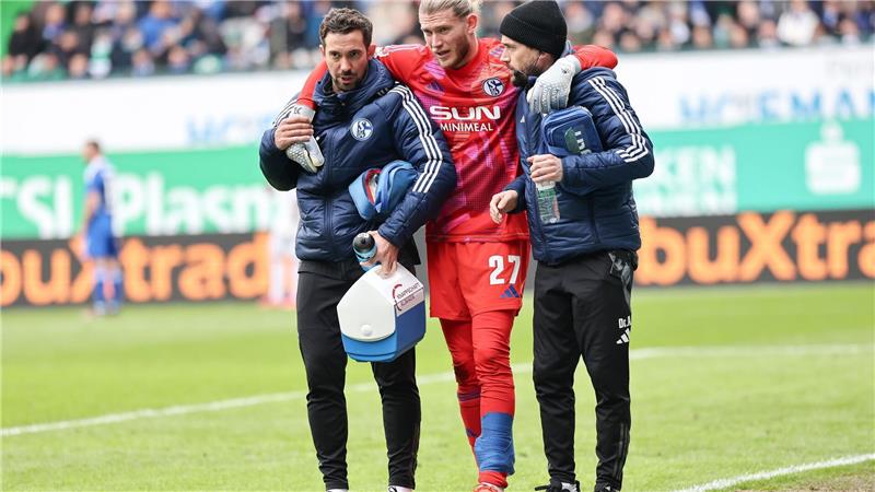 Sylla trifft spät: Schalke rettet Punkt in Fürth Torwart Loris Karius muss verletzt vom Feld.