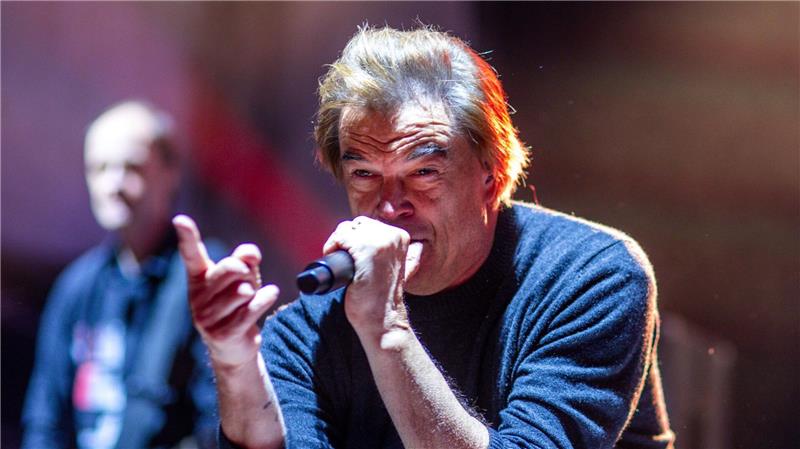 Tote-Hosen-Frontmann Campino kritsierte einen Landrat wegen Auflagen für das Festival gegen Rechtsextremismus.