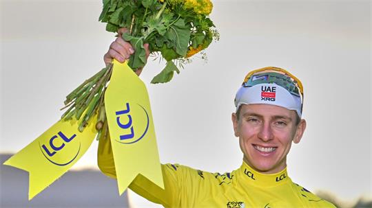 Tour-de-France-Sieger Tadej Pogacar nimmt die Vuelta in Angriff. (Archivbild)
