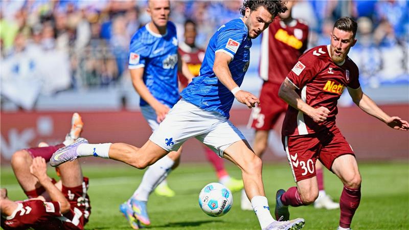 Darmstadt-Sieg zum Kempe-Abschied Traf doppelt beim Darmstädter Sieg gegen Regensburg: Fraser Hornby.