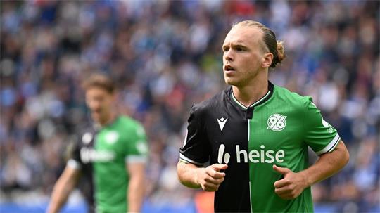 Traf für Hannover 96 gegen den SC Paderborn: Lars Gindorf. (Archivbild)