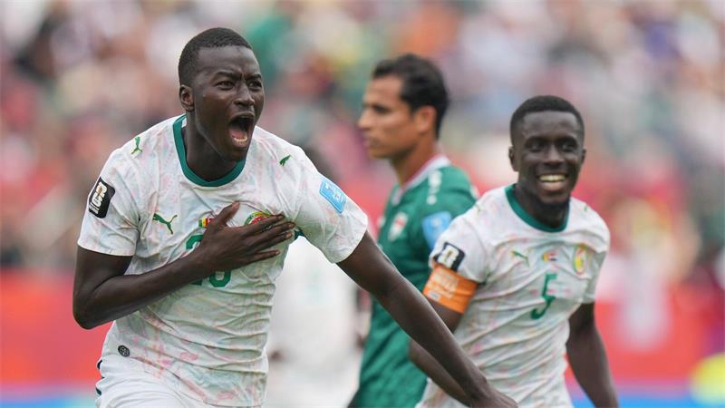 Traf nach seiner Einwechslung doppelt: Pape Gueye.