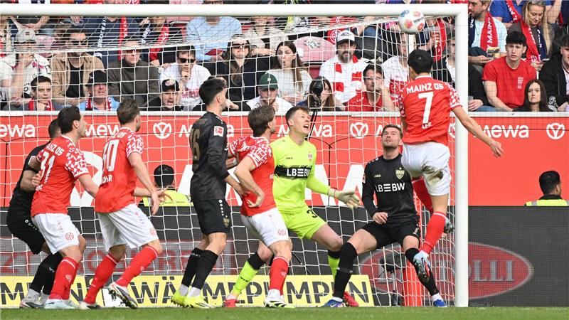 Traf zur Mainzer Führung: Jae-sung Lee (r).