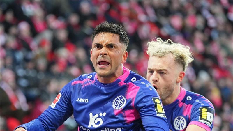 Bittere Bayer-Pleite gegen VfB - Remis bei Fischer-Rückkehr Trafen beide für Mainz: Nadiem Amiri und Benedict Hollerbach