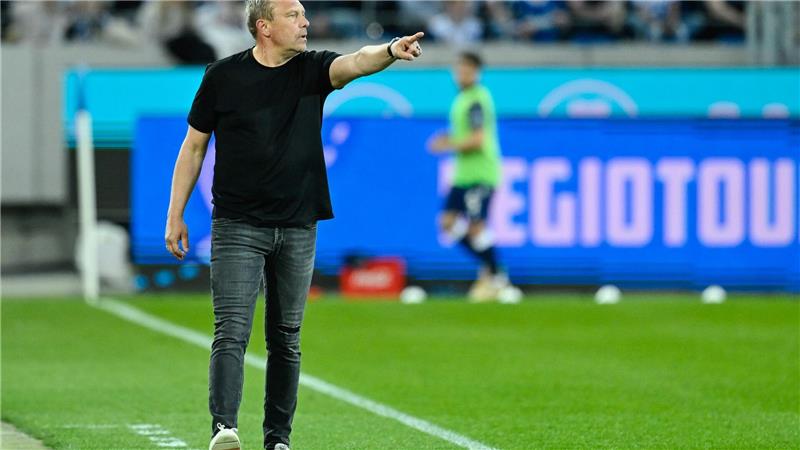 Hannover 96 hofft gegen Darmstadt auf Halstenbergs Rückkehr Trainer André Breiteneiter und Hannover 96 spielen am Sonntag in Darmstadt.