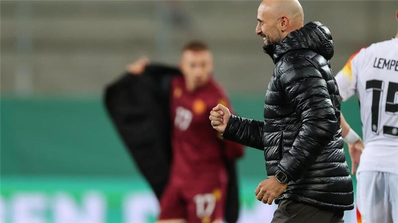 Remis in Polen: Deutsche U21 beendet EM-Quali ungeschlagen Trainer Antonio di Salvo hat die EM-Quali mit der U21 ungeschlagen beendet.