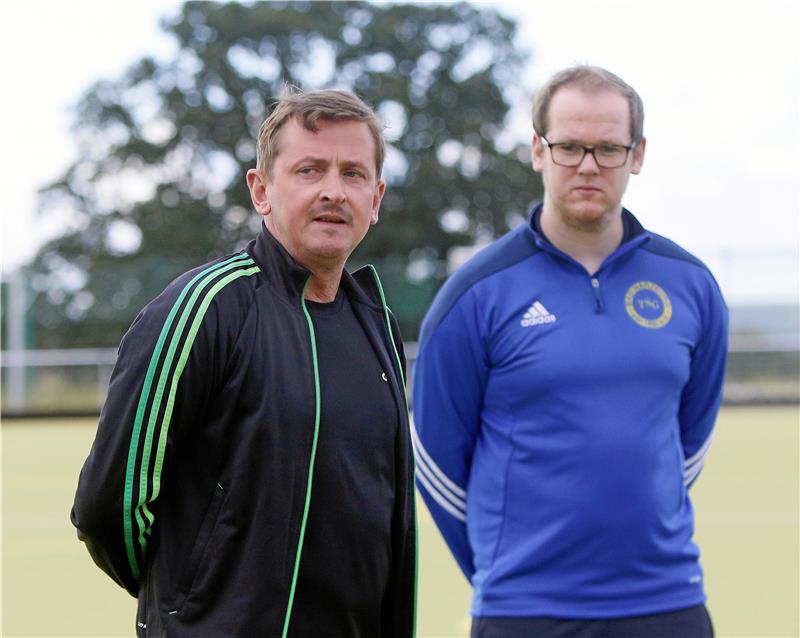 Doppelschlag bricht TSG das Genick in Lengede Trainer Hannes Deicke (li.) und Co-Trainer Maximilian Schneider. Foto: Epping