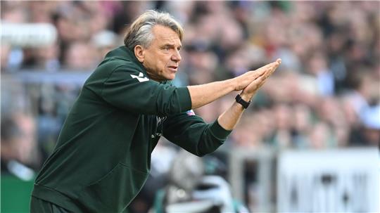 Trainer Horst Steffen und Werder Bremen spielen am Samstag beim 1. FC Heidenheim.