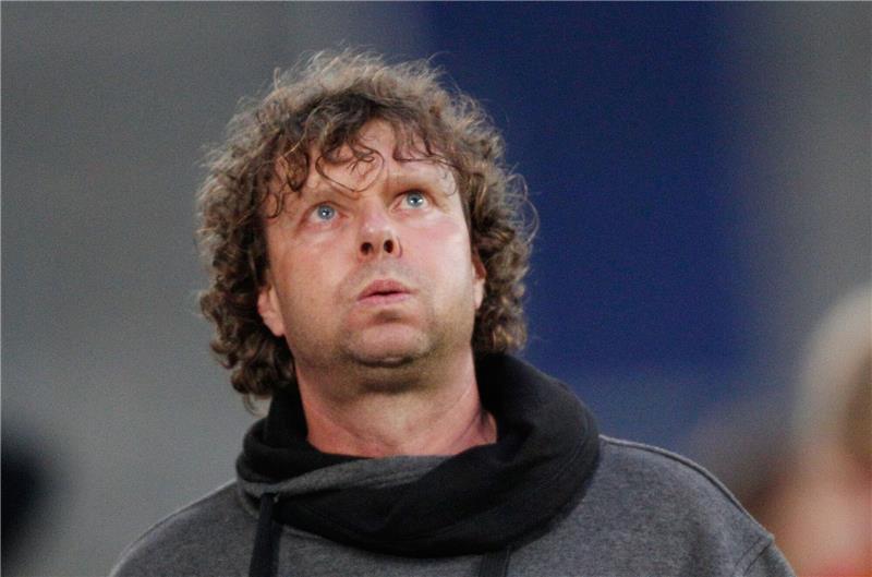 Doppel-Aus: Oldenburg und Meppen suchen neue Trainer Trainer Stefan Krämer reagiert nach einem Spiel.