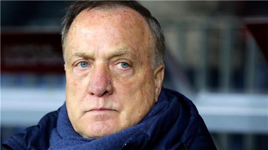 Trainer-Veteran Dick Advocaat verpasst das entscheidende WM-Qualifikationsspiel mit Curaçao. (Archivfoto)