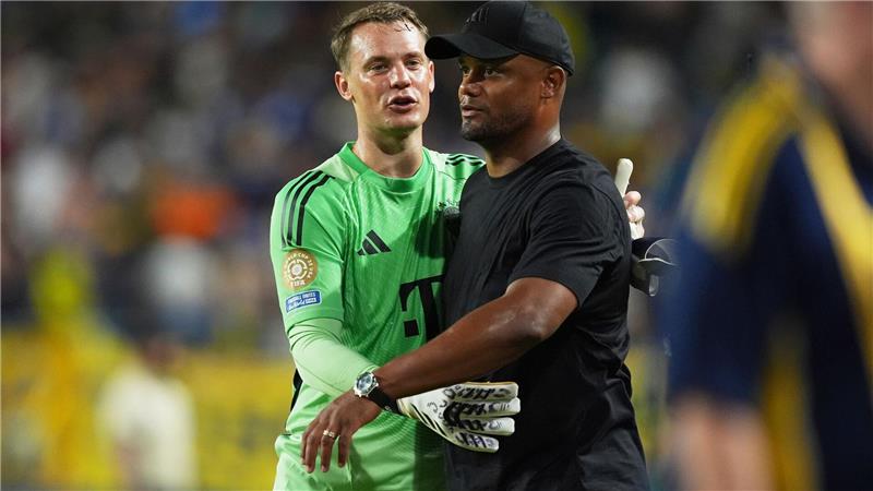 Trainer Vincent Kompany und sein Kapitän. 