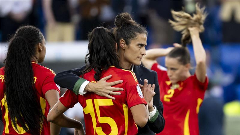 Spanierinnen nach Elfmeterdrama „unter Schock“ Trainerin Montse Tomé muss um ihren Job fürchten.