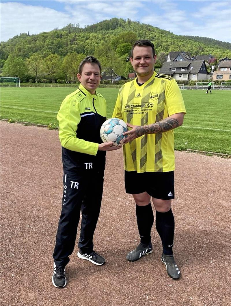 Spitzenreiter TSG Wildemann vor dem letzten Schritt Trainerwechsel in Langelsheim: Ingo Hoffmann (re.) übernimmt von Dirk Schäning die Zweite. Foto: Privat