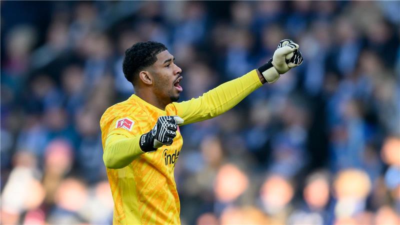 Nach erneutem Fahnen-Eklat: Frankfurt siegt in Bochum Trapp-Vertreter Kaua Santos überzeugte bei der Eintracht