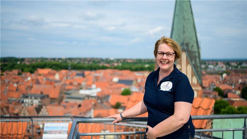 25 Jahre Lüneburger Wasserturm als Bildungsprojekt Trauungen auf dem historischen Wasserturm in Lüneburg sind beliebt. Das Wahrzeichen der Hansestadt feiert ein Wochenende lang Jubiläum mit Führungen und künstlerischem Programm.