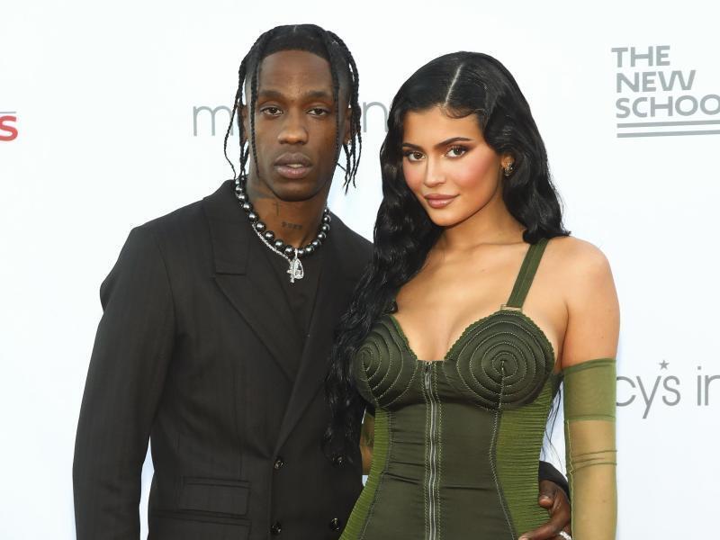 Travis Scott und Kylie Jenner freuen sich über Nachwuchs. Foto: Andy Kropa/Invision via AP/dpa