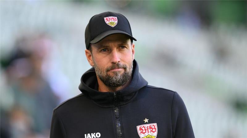 Trifft mit dem VfB Stuttgart am Dienstag auf Sparta Prag: Trainer Sebastian Hoeneß.