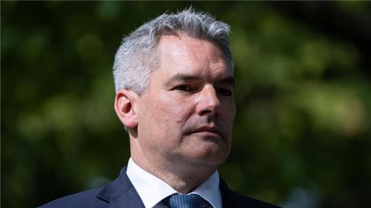Trotz Krise: Österreichs Kanzler Karl Nehammer will die Regierungszusammenarbeit mit den Grünen weiterführen.