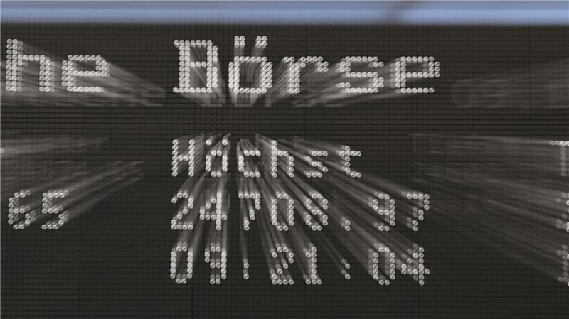 Dax erreicht Rekord Trotz Wirtschaftsflaute erreicht der Dax einen Höchststand.