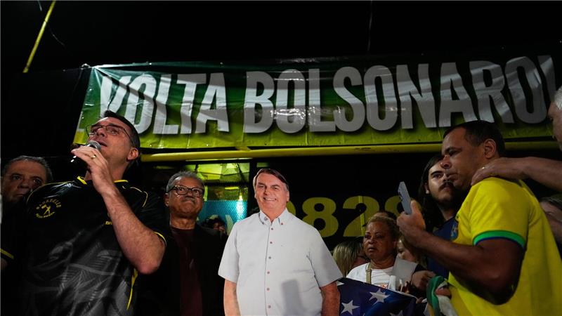 Brasiliens Ex-Präsident tritt Haftstrafe auf Polizeiwache an Trotz der Verurteilung hat Bolsonaro in dem südamerikanischen Land noch immer viele Unterstützer.