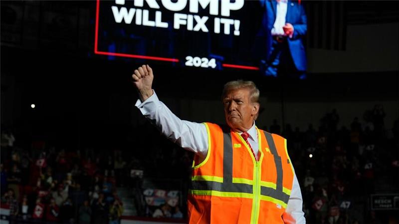 Trump fällt im Wahlkampf immer wieder mit Rassismus und Sexismus auf. 