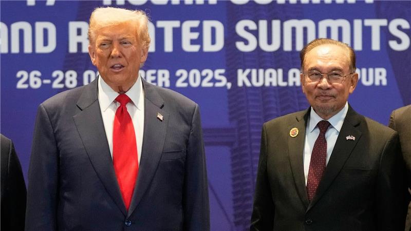 Trump in Asien: Friedensabkommen und Treffen mit Xi Trump ist Ehrengast bei Asean-Gipfel in Malaysia.