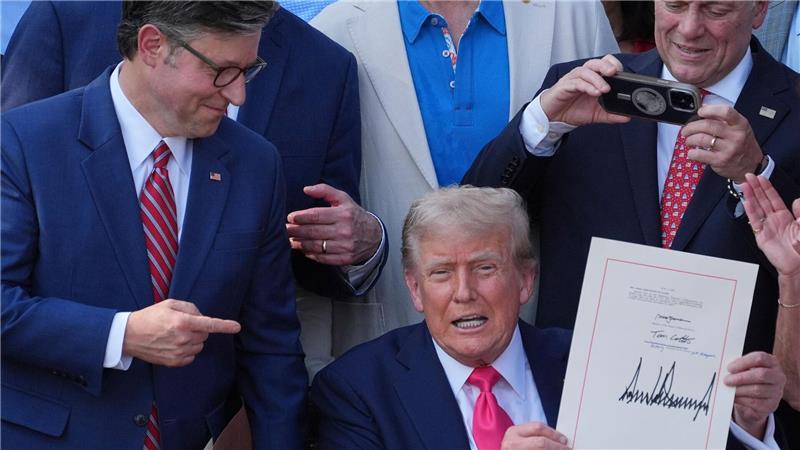 Drohung, Deadline, Deal - wie erfolgreich ist Trump damit? Trump konnte das Steuer- und Ausgabengesetz wie gewünscht am Unabhängigkeitstag unterschreiben. (Archivbild)