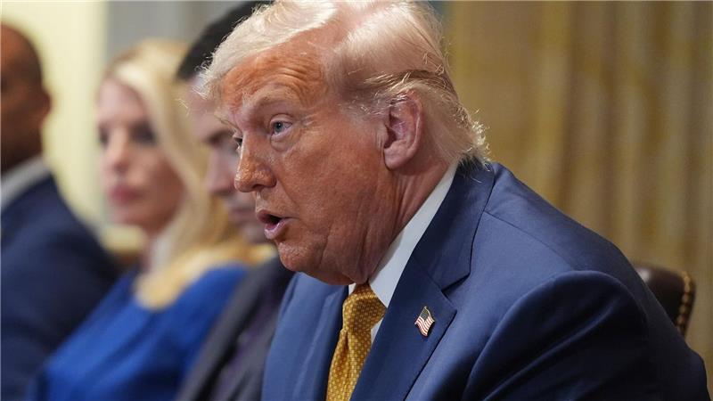 Trump kritisiert Putin. 