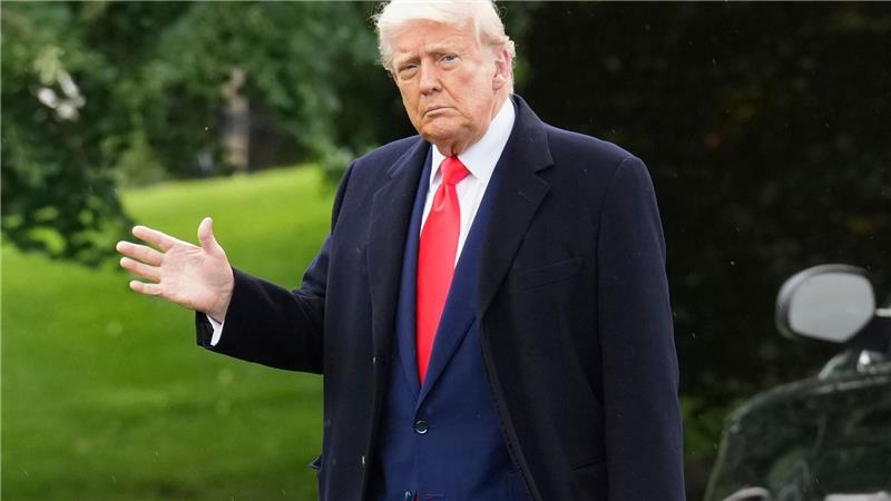Krypto-Dinner mit Trump begleitet von Protesten Trump macht sich auf den Weg zu seinem Krypto-Dinner.