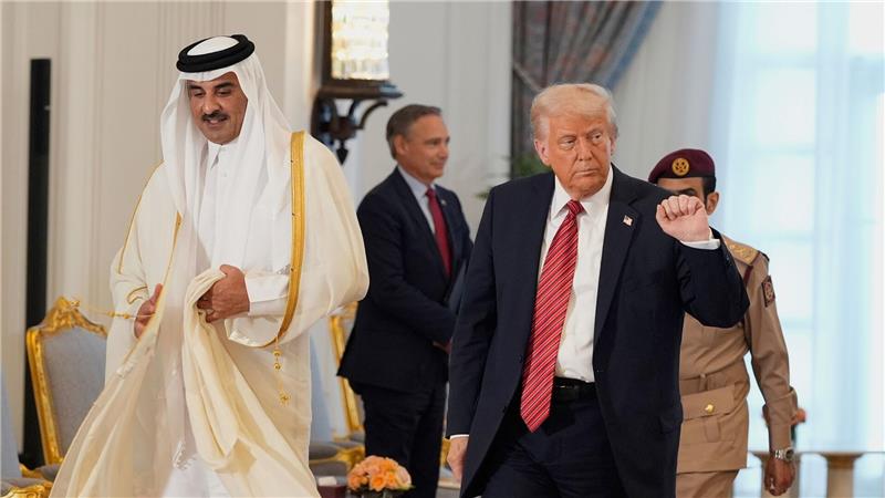 USA nehmen geschenkten Jumbojet von Katar offiziell an Trump schwärmte bei seinem Besuch in Katar über seine enge Freundschaft zum Emir.