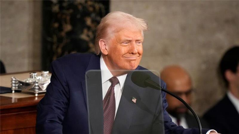 „Amerika ist zurück“ - Trump unversöhnlich vor dem Kongress Trump teilt bei dem Auftritt vor dem Kongress gegen Demokraten aus.