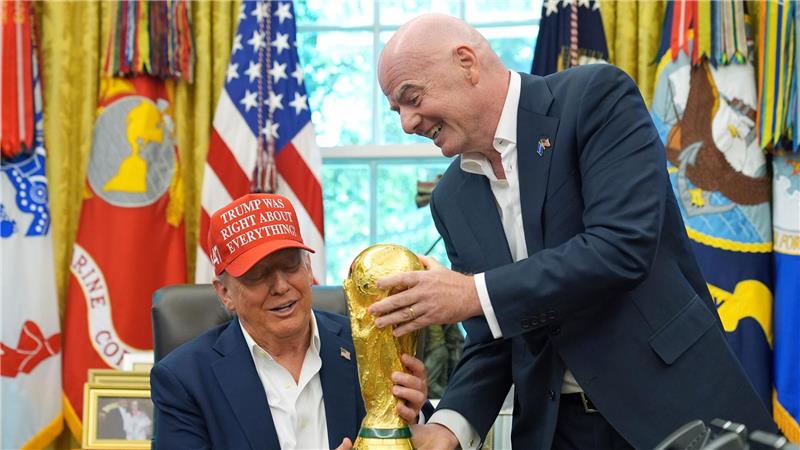 Trump und Infantino sollen sich mit Italien statt Iran als WM-Teilnehmer befassen. (Archivfoto)