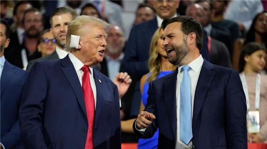 Trump und Vance bei ihrem ersten gemeinsamen Auftritt als mögliches Duo für das Weiße Haus.