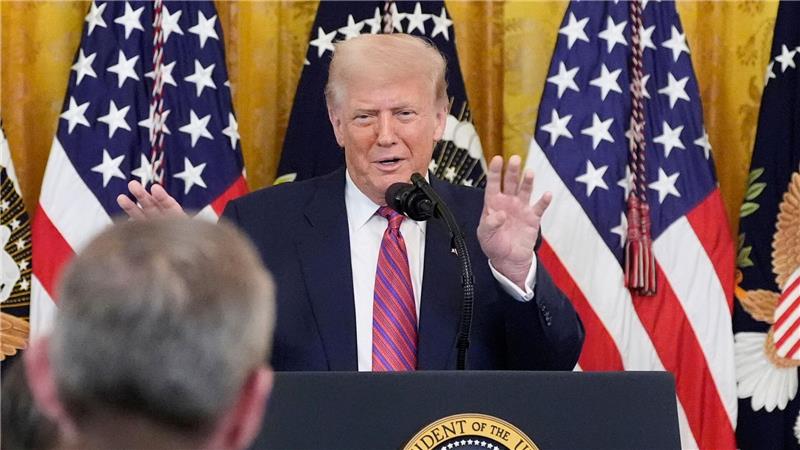 Trump will Milliarden nach WSJ-Story zu Epstein Trump verklagt das „Wall Street Journal“.