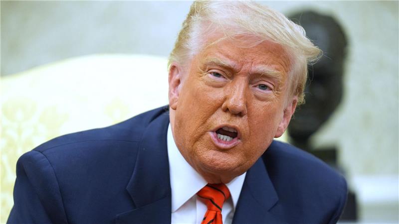 Trump verkündet überraschend Huthi-Kapitulation Trump verkündet die Kapitulation der Huthi gegenüber den USA.