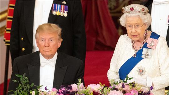Trump war 2019 das erste Mal zum Staatsbesuch in Großbritannien und traf die Queen (Archivbild).